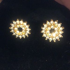 Cubic Zirconia Pinwheel Earrings-NWT-Boutique
